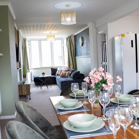 Harvard House, Stylish 3 Bedroom House In Solihull 5 Mins To The Nec, Bhx ,Jlr With Free Parking Бірмінгем Екстер'єр фото