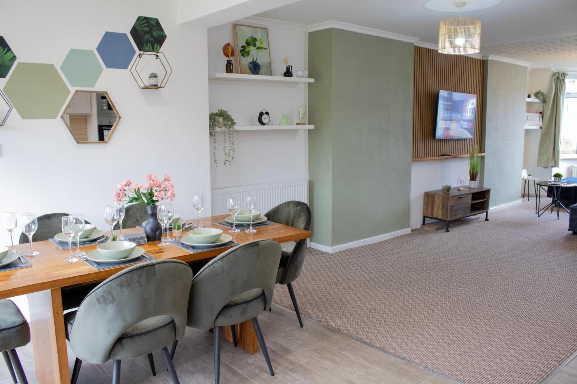 Harvard House, Stylish 3 Bedroom House In Solihull 5 Mins To The Nec, Bhx ,Jlr With Free Parking Бірмінгем Екстер'єр фото