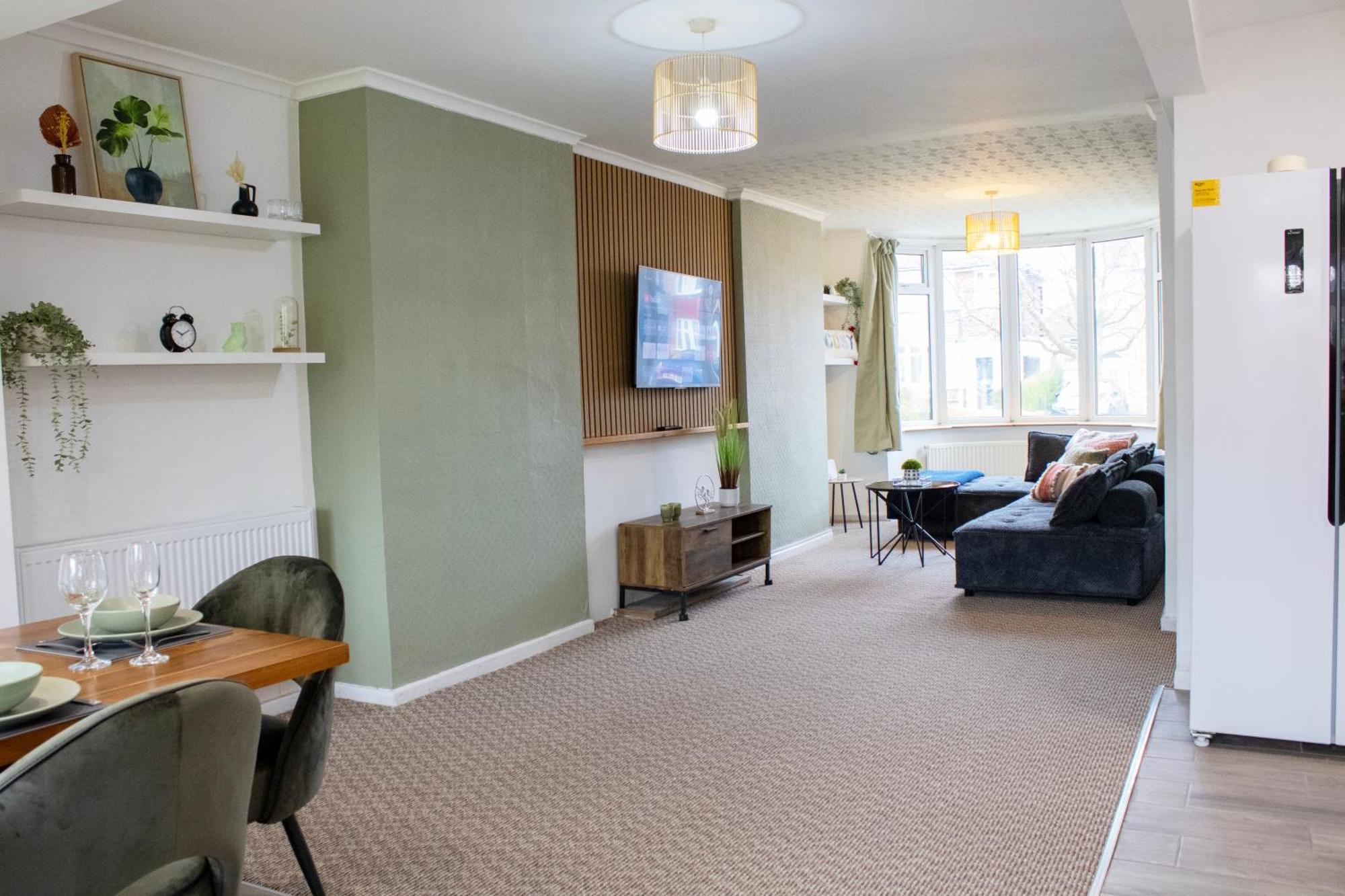 Harvard House, Stylish 3 Bedroom House In Solihull 5 Mins To The Nec, Bhx ,Jlr With Free Parking Бірмінгем Екстер'єр фото