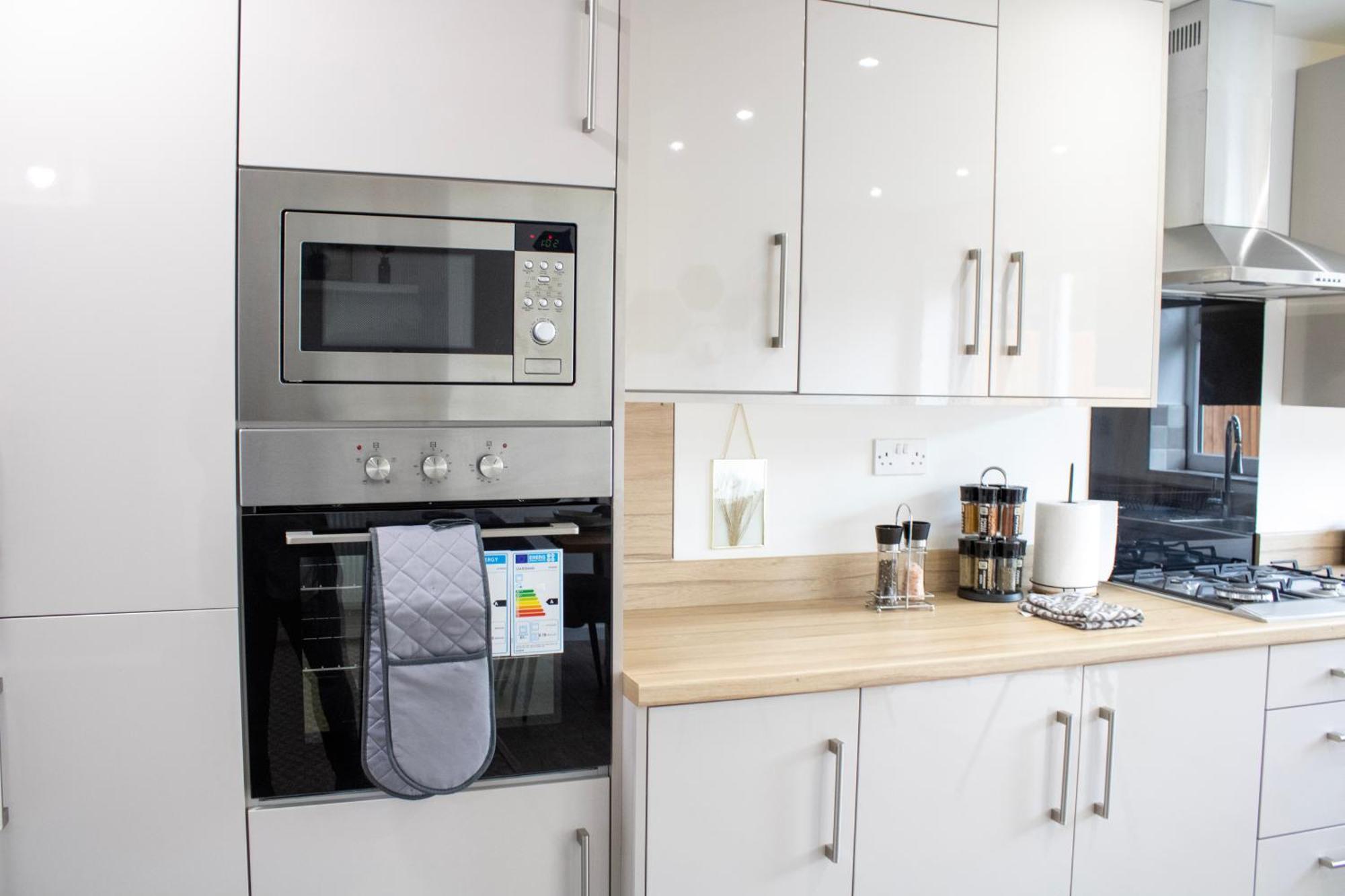 Harvard House, Stylish 3 Bedroom House In Solihull 5 Mins To The Nec, Bhx ,Jlr With Free Parking Бірмінгем Екстер'єр фото