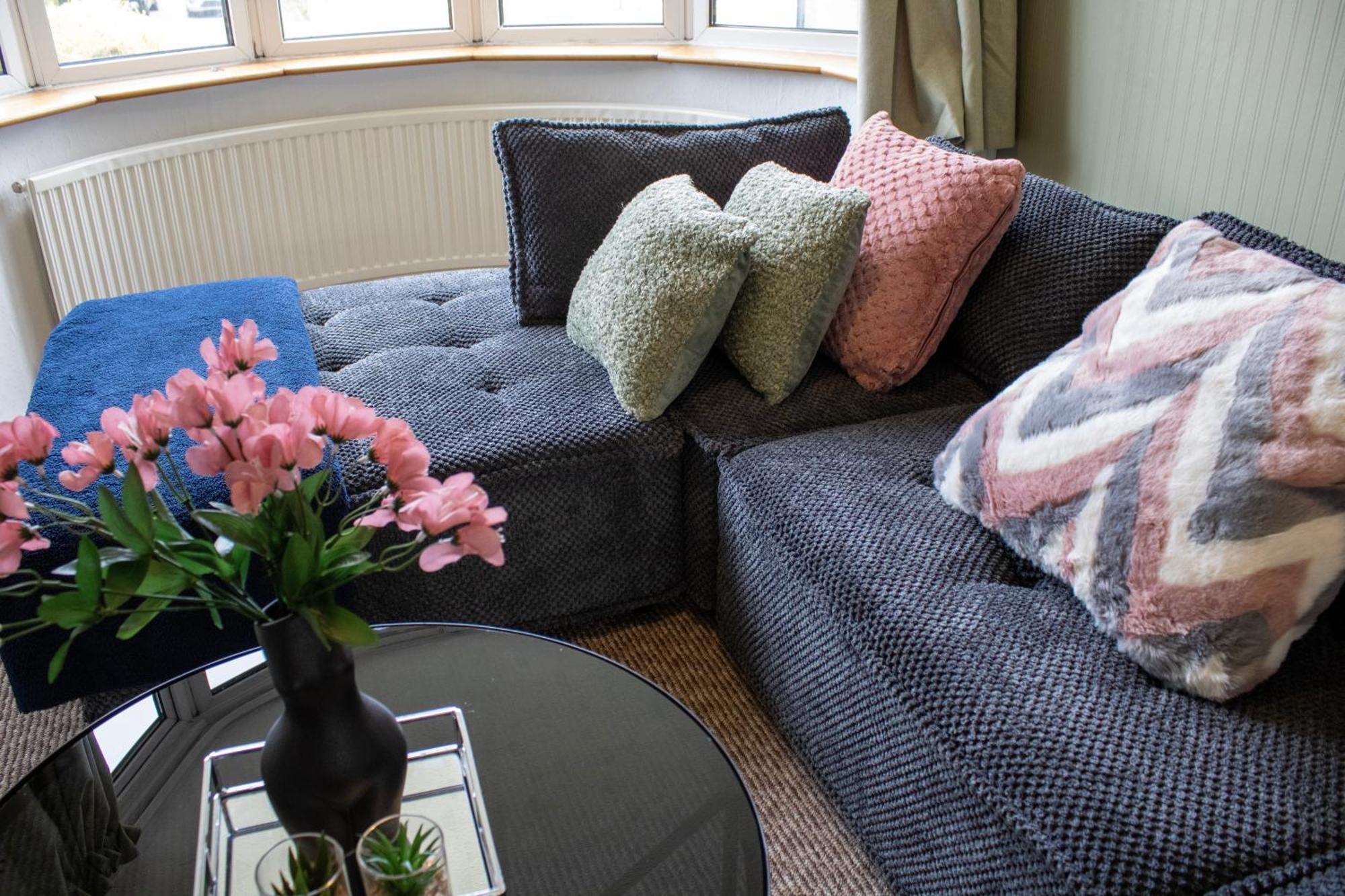 Harvard House, Stylish 3 Bedroom House In Solihull 5 Mins To The Nec, Bhx ,Jlr With Free Parking Бірмінгем Екстер'єр фото